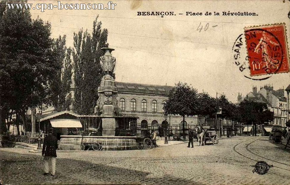 BESANÇON. - Place de la Révolution.